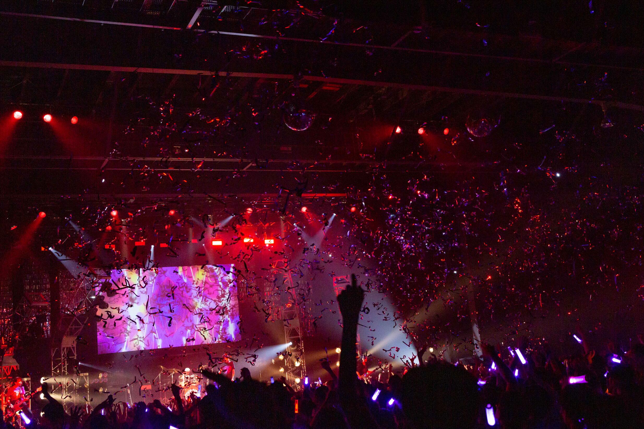 Tokyo 7th シスターズ 人気ユニット The Queen Of Purple 即日完売の初の単独ライブday2を豊洲pitにて開催 3000人のファン達と共に会場を紫色に染め上げる 歌ネット