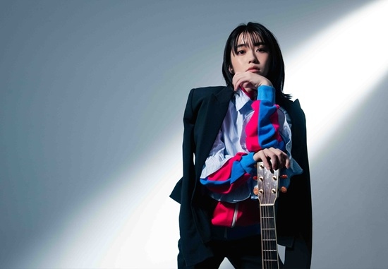 現代のリアルを描いた新曲「残響ラプソディ」リリックビデオを公開！