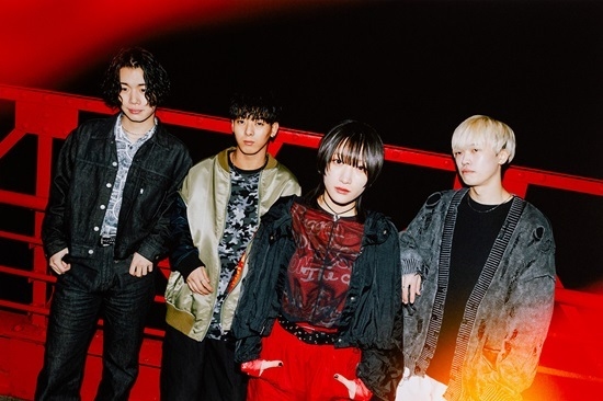 新曲「月と私のかくれんぼ」ミュージカルのようなMusic Video公開！